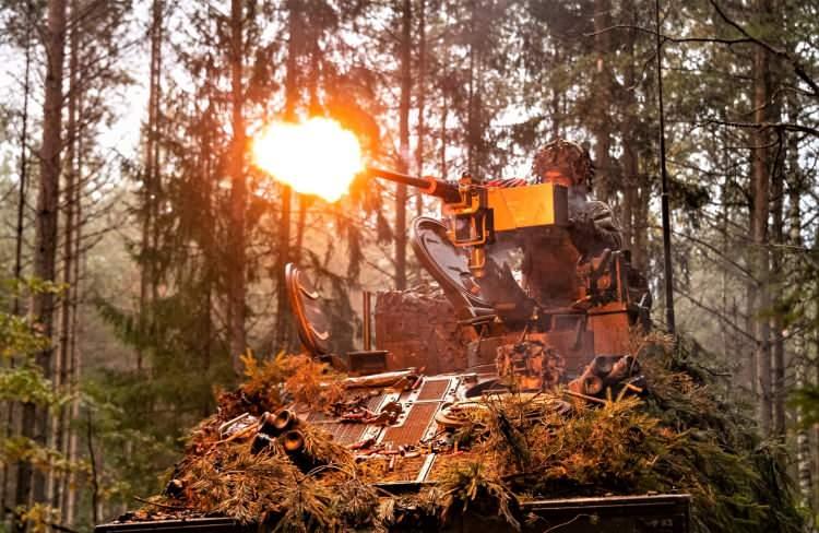 <p>ABD ordusunun NATO müttefikleriyle eğitim için Baltık bölgesine düzenli olarak HIMARS füze sistemlerini konuşlandırdığı belirtildi.</p>