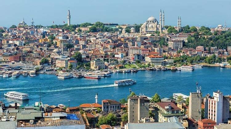 <p>Forbes dergisi yaptığı araştırmayla Türkiye'nin en yaşanabilir şehirlerini listeledi. ABD merkezli ekonomi dergisi Forbes'ın 94 başlıkta hazırladığı raporda Türkiye'nin yaşamak ve çalışmak için en iyi şehirleri listesi ortaya çıktı.</p>

<p>Derginin yaptığı yaşanabilir kentler araştırmasında şehirleri, yaşanabilirlik, yenilikçilik, hizmetlere erişilebilirlik, üretim potansiyeli, ticaret becerisi verilerine göre sıraladı. İşte düşükten yükseğe göre şehirlerin sırası.</p>

<p> </p>

<p> </p>

<p> </p>
