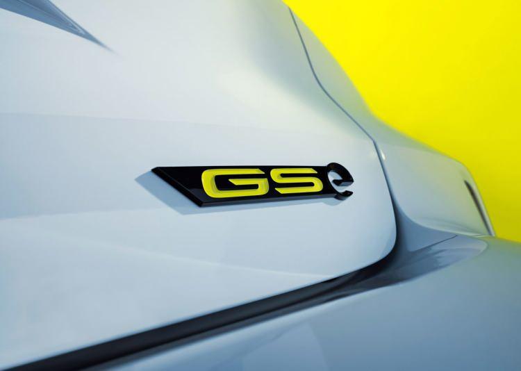 <p>Her ne kadar Opel tarafından açıklanmasa da 0-100 km hızlanmasının 6 saniye civarında olduğu belirtiliyor.</p>

