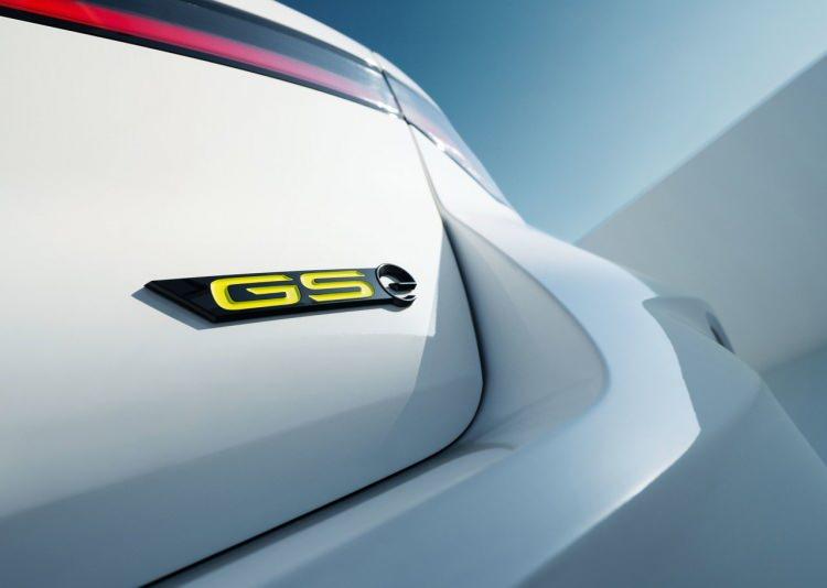 <p>Eylül ayında Türkiye’ye giriş yapan yeni Astra ilk GSe modelini tüm dünyaya tanıttı.</p>
