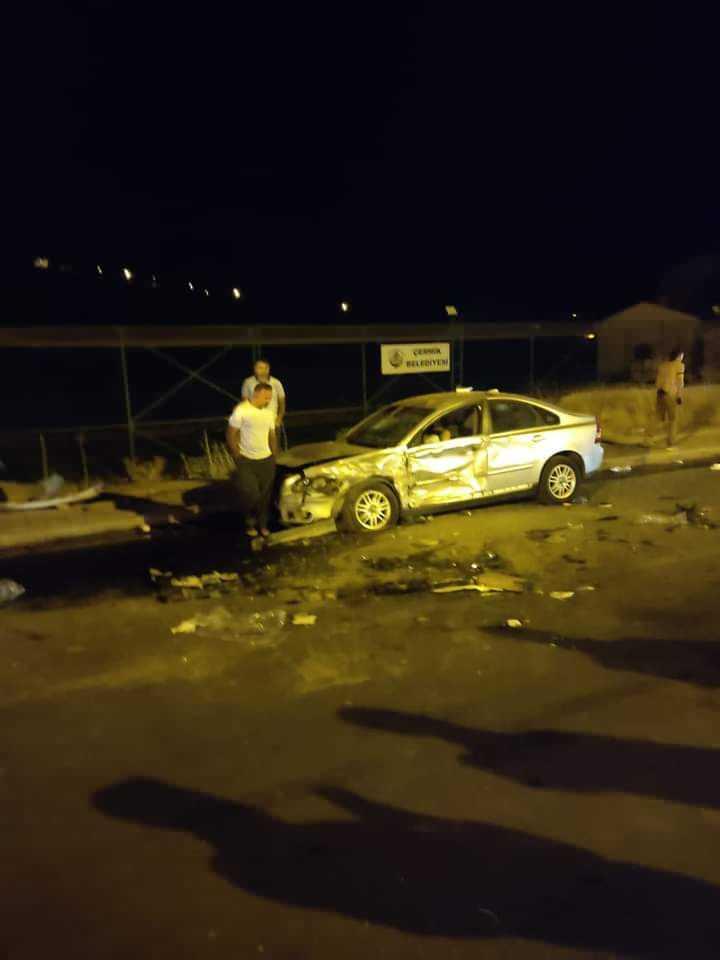 <p>Kaza, dün gece Çermik ilçesi Tepe Mahallesi Diyarbakır Caddesi'nde meydana geldi.</p>

