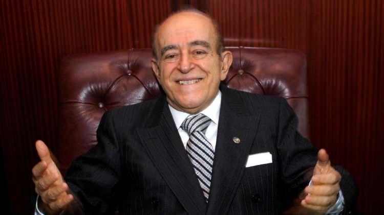 <p><strong><span style="color:#800000">Şu anda 52 yaşında olan Metin Sabancı'nın son halini yeğeni Melisa Tapan paylaştı.</span></strong></p>