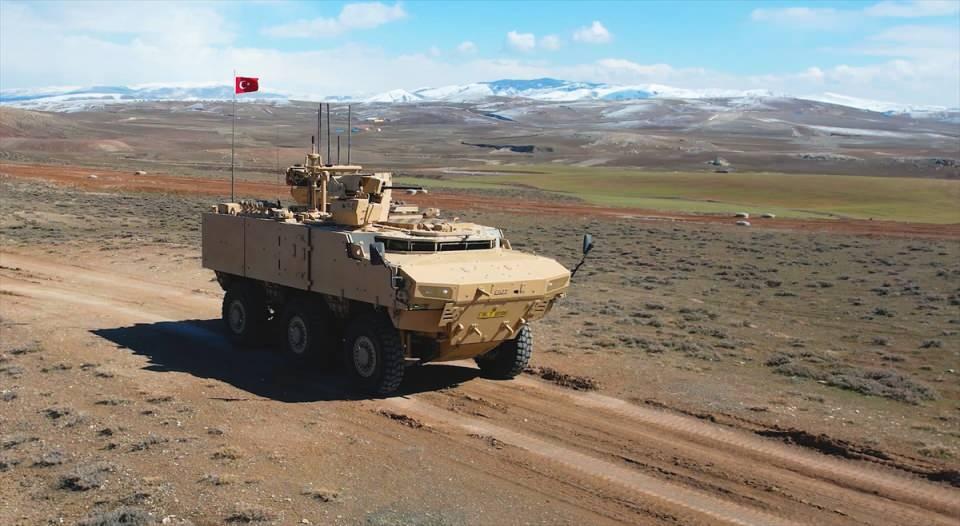 <p>Küçük, bir mühendislik firması olarak kullanıcı talebine göre çözüm oluşturduklarını ifade ederek, projenin tasarım ve geliştirme sürecinde proje yürütücülerinden, çözüm ortaklarından ve kullanıcılardan oluşan proje grubu ile koordineli çalışarak aracı geliştirip, tüm test süreçleri sonunda göreve hazır hale getirdiklerini bildirdi.</p>

<p> </p>
