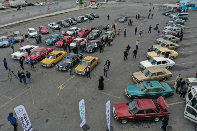 <p>Üsküdar Belediyesi'nce düzenlenen etkinlikte, klasik otomobil tutkunları bir araya geldi.</p>
