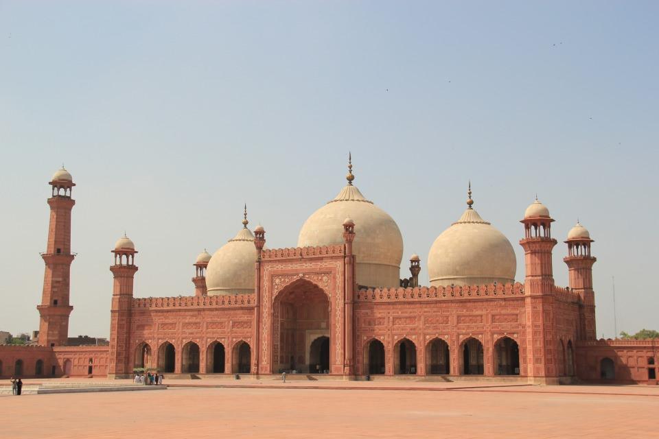 <p>Pakistan: 309.498</p>

