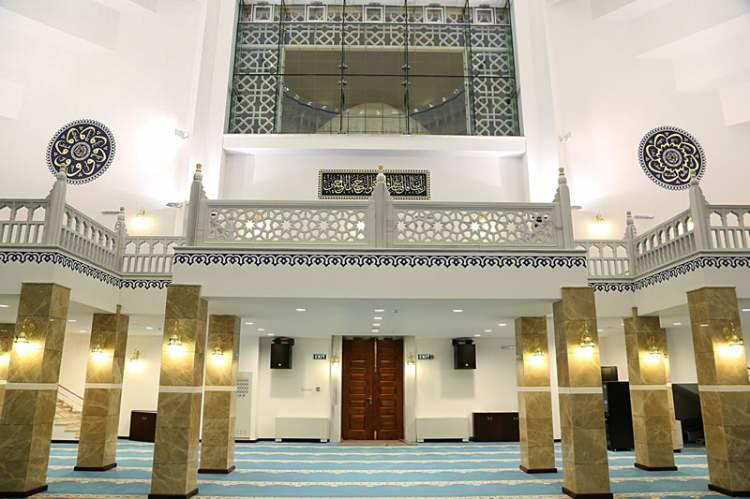 <p>Kazakistan Hoca Ahmet Yesevi Camii</p>
<p> </p>