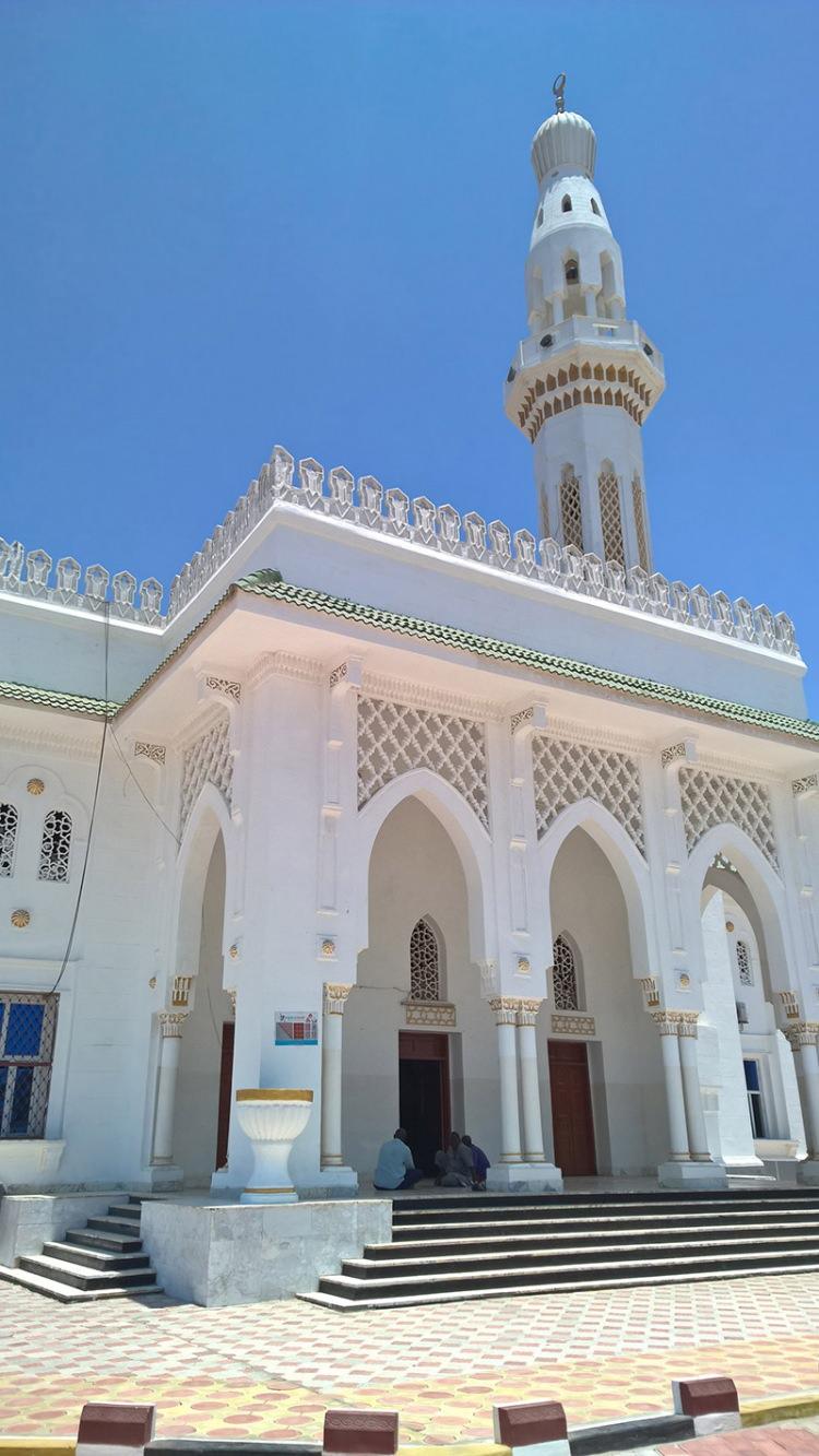 <p>Somali Merkez Camii ve Müştemilatı Tamiratı</p>

<p> </p>
