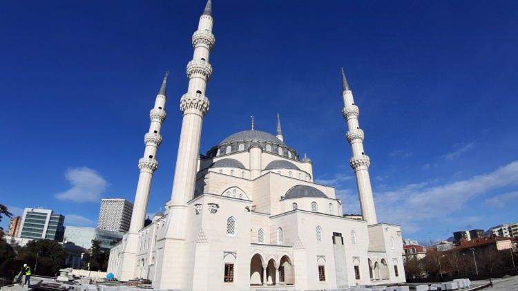 <p><strong>KKTC Lefkoşa Hala Sultan Camii</strong><br />
<br />
KKTC, Lefkoşa</p>