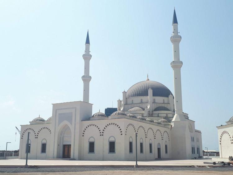 <p>Cibuti 2. Abdülhamid Han Camii ve Külliyesi</p>

<p> </p>
