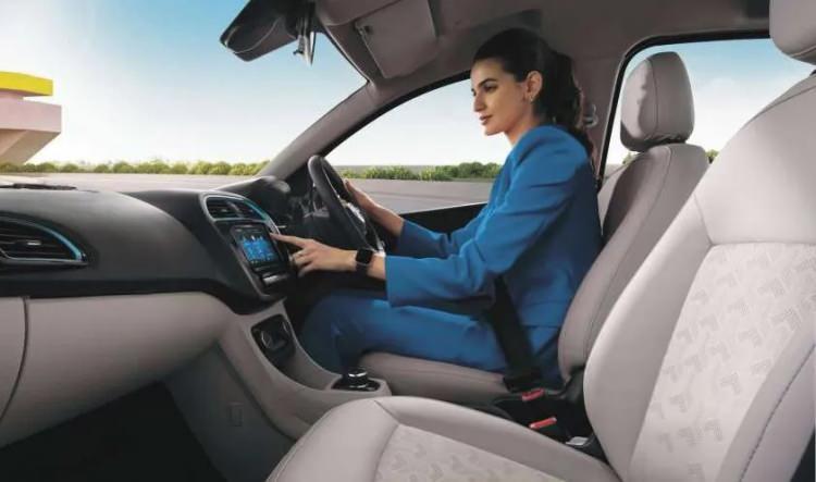 <p>Tiago EV'de küçük batarya ile kombine edilen motor 60 hp güç ve 110 Nm tork sunuyor.</p>