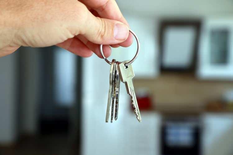 <p>İkinci seçenek hisseli parseller olacak. Konut büyüklüğü 150 metrekare olacak.</p>