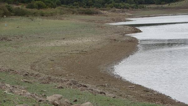<p>Çanakkale'de yağışların beklenen seviyede olmaması nedeniyle barajlardaki su miktarı, azaldı. </p>
