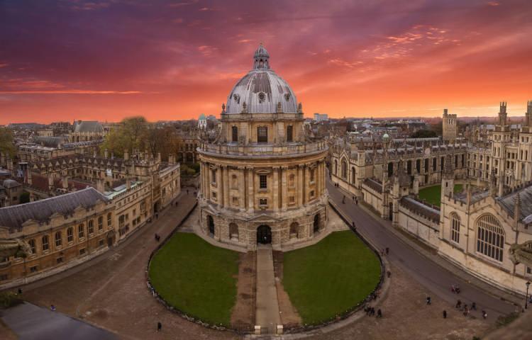 <p>1- University of Oxford / İngiltere<br />
</p>
