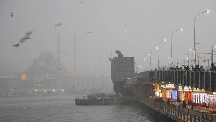 <p>Fırtınanın, cumartesi akşam saatlerinden sonra etkisini kaybedeceği bekleniyor.</p>
