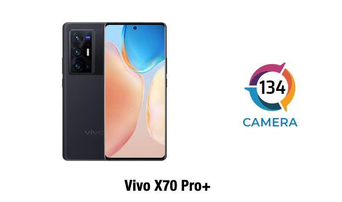 <p><strong>Vivo X70 Pro</strong></p>
<p>50+48+12+8 Megapiksel 4 adet kamera bulunan telefonda tüm kameralar OIS destekli.</p>