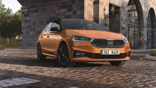 <p><strong>SKODA</strong></p>
<p> </p>
<p>Yeni Fabia 1.0 TSI 95 PS Elite - 479.010 TL</p>
<p> </p>
<p>1.0 TSI 110 PS DSG Elite - 514.510 TL</p>
<p> </p>
<p>1.0 TSI 110 PS DSG Premium - 564.510 TL</p>
<p> </p>
<p>1.5 TSI ACT 150 PS DSG Premium - 624.510 TL</p>