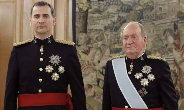 <p>65 yıl önce evlilik dışı doğumların hoş karşılanmadığı İspanyol Diktatör Franco döneminde doğan ve çocukken annesini kaybeden Sola, Barselona’da yaşayan bir aileye evlatlık verilmiş.</p>