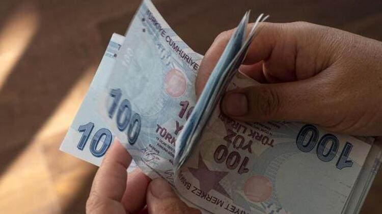 <p>Kredi geri ödemesi süren veya borçları vergi dairesine takip için bildirilmiş olan kişilere, öğrenim ve katkı kredisi olarak verilen tutarlara ilave edilmiş endeks tutarları terkin edilecek.</p>
