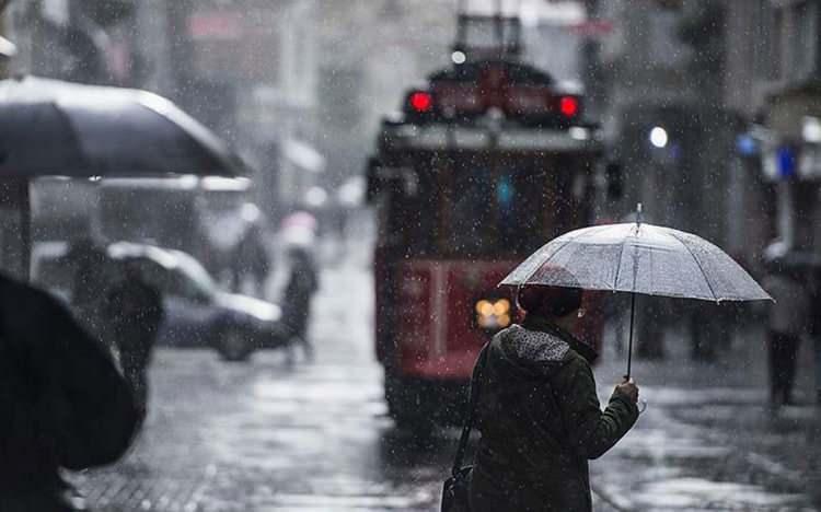 <p>Yarın başlayacak yağışların, hafta sonu daha da etkili olarak yurt geneline yayılacağı tahmin ediliyor.</p>