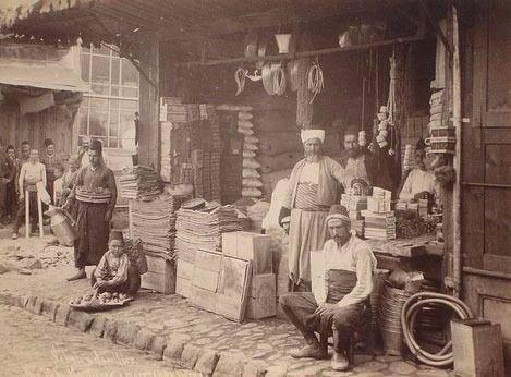 <p>Bursa'da Türk Esnafı</p>
