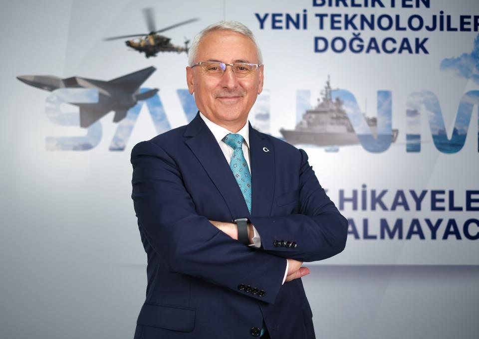 <p><strong>Keleş: "Fuarla birlikte savunma sanayiinde 4,5 milyar doların üzerinde bir ihracat hedefliyoruz"</strong><br />
​<br />
SAHA İstanbul Genel Sekreteri İlhami Keleş, "SAHA Expo’ya 57 ülke katılacak. Bu ülkelerin 11’inde bakan düzeyinde katılımı olacak. Ayrıca bir ülkeden de başbakan düzeyinde bir katılım olacak. Bu fuarda ilk defa sergilenecek olan ürünler de var. Bu fuarda özellikle öne çıkarmak istediğimiz insansız deniz araçları konusu olacak. İnsansız deniz araçları konusunda da Türkiye tıpkı insansız hava araçları gibi bir potansiyel elde etti. Bu fuarda yabancı katılımcılarımıza insansız deniz araçlarımızı sunuyor olacağız. Aynı şekilde mühimmat teknolojilerimizde, elektronik sistemlerde ve insansız kara araçlarında çok önemli gelişmeler var. Türkiye’nin son dönemlerde özellikle artma trendinde olan savunma sanayii ihracatı, bu fuarla birlikte 4,5 milyar doların üzerinde bir ihracat hedefliyor" açıklamalarında bulundu.</p>

<p> </p>
