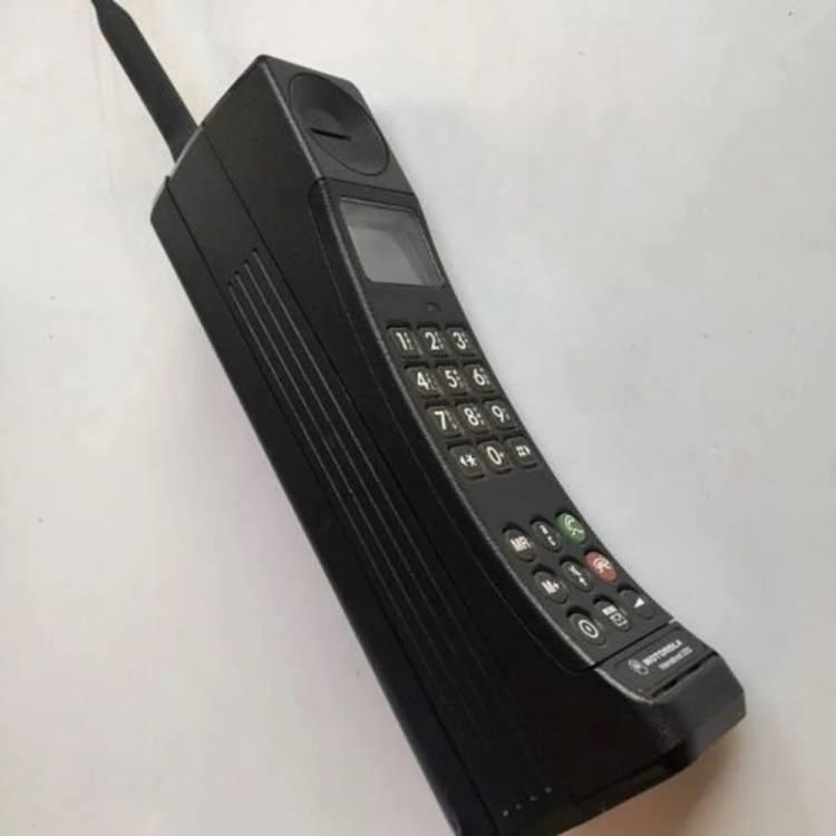 <p>Motorola 3200 - £215,50 (4 bin 500 TL)</p>
