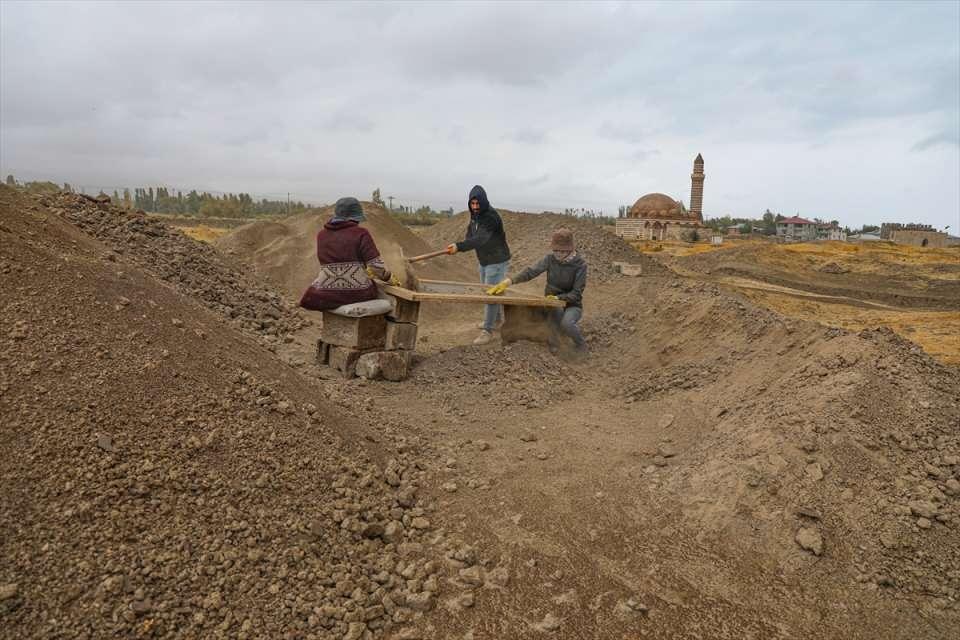 <p>Yani Van'ın tarihinin yaşandığı hafıza mekanı olarak nitelendirmek mümkün. Çok heyecanla takip edilen bir proje. </p>