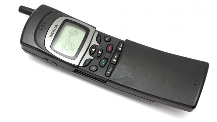 <p>Nokia 8110 - £56,70 (1166 TL)</p>
