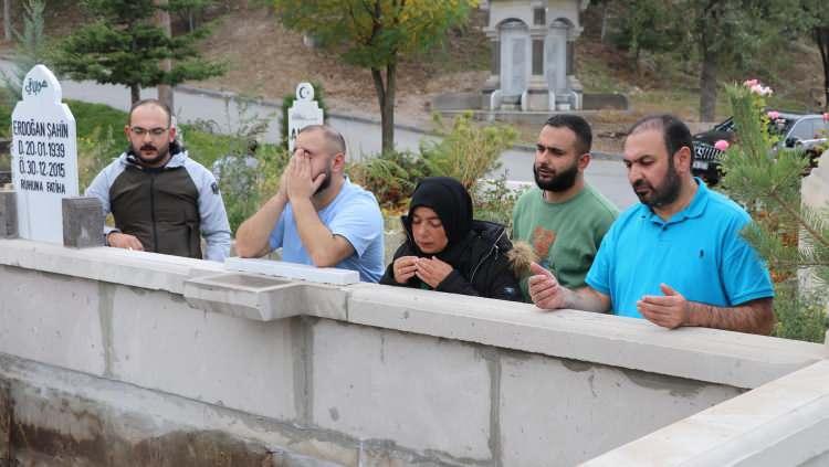 <p>Allah devletimizden razı olsun. Hollanda'da fişi çekilmek istenen kızım, Türkiye'de sanki yeniden doğdu.</p>