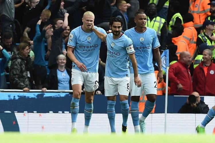 <p>İngiltere Premier Lig<br />
<br />
Manchester City<br />
<br />
11 maç 36 gol</p>