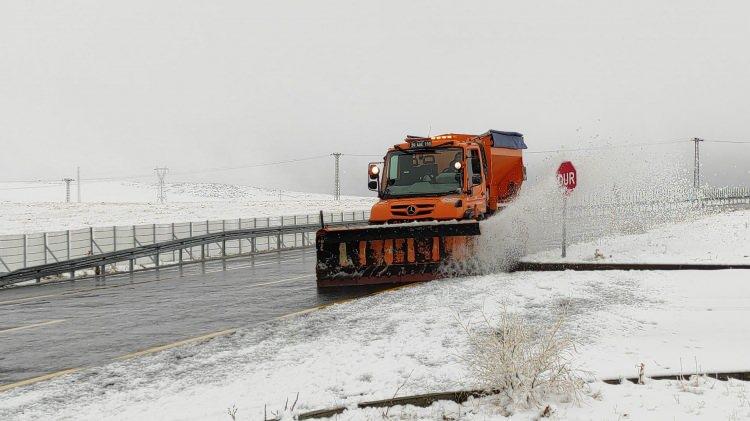 <p>Yağışların sabah saatlerinde Batman'ın doğu ilçeleri ile Siirt çevrelerinde yerel kuvvetli olması bekleniyor.</p>

<p><br />
(Fotoğraf: KARS)</p>
