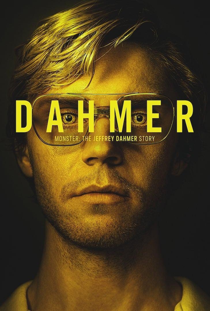 <p><span style="color:#000000"><strong>Hakkında birçok belgesel ve film yapılan Dahmer'in hayatı son olarak Netflix tarafından 10 bölümlük bir diziyle izleyicilerin karşısına çıkıyor. "Canavar: Jeffrey Dahmer'ın Hikâyesi" adlı yapım acımasız katilin cinayetlerini ve hayatını konu ediniyor. </strong></span><strong><a href="https://www.yasemin.com/"><span style="color:rgb(255, 255, 255)">(yasemin.com)</span></a></strong></p>