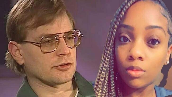 <p><span style="color:#000000"><strong>Tepkiler yalnızca bununla da sınırlı değil. Dahmer tarafından işkencelerle vahşice öldürülen 19 yaşındaki Errol Lindsey'in kızı Tatiana Banks'de babasına neler olduğuna dair detayları dizi aracılığıyla öğrenmiş oldu. </strong></span><strong><a href="https://www.yasemin.com/"><span style="color:rgb(255, 255, 255)">(yasemin.com)</span></a></strong></p>