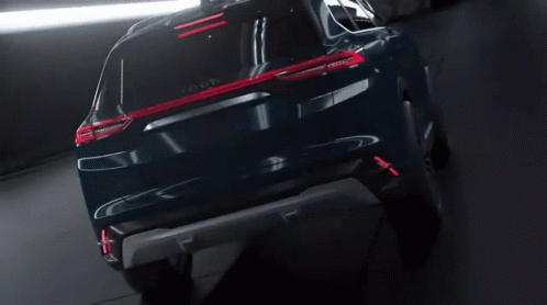 <p>Türkiye'nin Otomobili, 30 dakikanın altında hızlı şarj ile yüzde 80 doluluğa ulaşacak. Doğuştan elektrikli modüler platform ile "300+" ve "500+" kilometre menzil opsiyonlarına sahip olacak otomobil, merkeze sürekli bağlı olacak ve güncellemeleri uzaktan 4G/5G bağlantısıyla alabilecek.</p>
