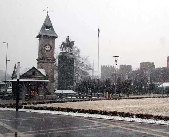 <p>Kayseri - 163 bin 910 kişi</p>
