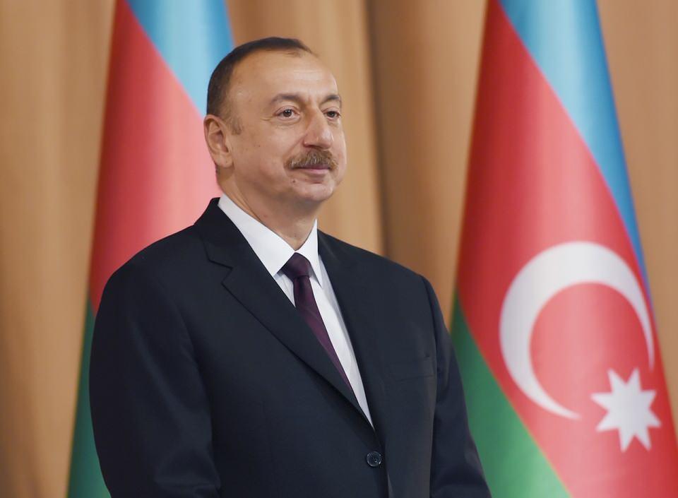 <p><strong>Azerbaycan</strong></p>

<p>İlham Aliyev</p>

<p>Göreve başlama tarihi: 2003</p>

<p>İktidar süresi: 19 yıl</p>
