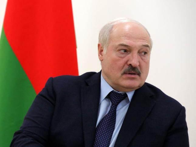 <p><strong>Belarus</strong></p>

<p>A. Lukaşenko</p>

<p>Göreve başlama tarihi: 1994</p>

<p>İktidar süresi: 28 yıl</p>
