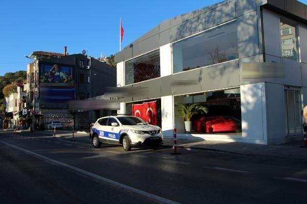 <p>Görevlilerin haber vermesiyle olay yerine polis ekipleri sevk edildi. </p>
