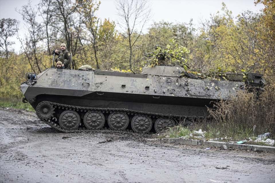 <p>Son dönemlerde, Ukrayna'da Rusya'ya karşı devam eden savaşın en sıcak noktası Bahmut şehri yoğun bombardıman altında bulunuyor.</p>

<p> </p>
