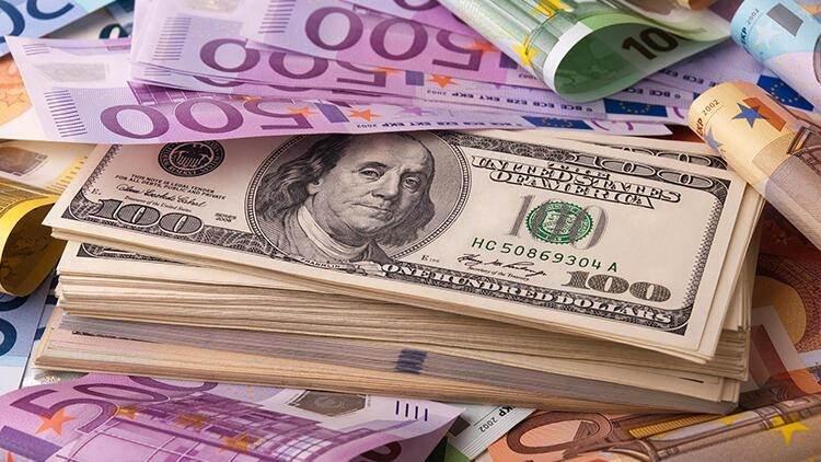 <p>DOLAR-EURO YENİDEN EŞİTLENDİ</p>