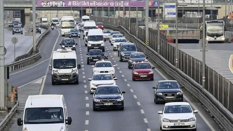 <p>Son yıllardaki uyuşturucuyla mücadele, sanal güvenlik ve diğer alanlara ilişkin verilerin paylaşıldığı programda, trafik güvenliğiyle ilgili tedbirlere de yer verildi.</p>

<p> </p>
