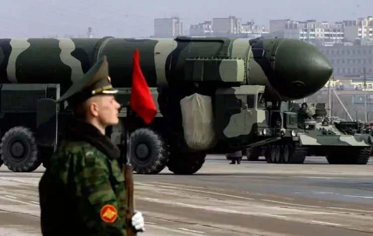 <p>Dünyanın en güçlü bombası dahil 7000 nükleer bomba</p>