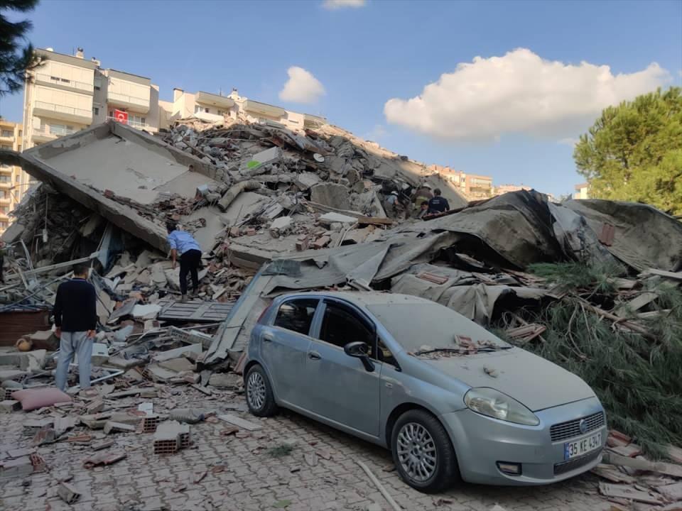 <p>İzmir'in Seferihisar ilçesi açıklarında 30 Ekim 2020'de meydana gelen 6,6 büyüklüğündeki depremde hayatını kaybeden 117 kişi, depremin 2. yılında anılıyor.</p>

<p> </p>
