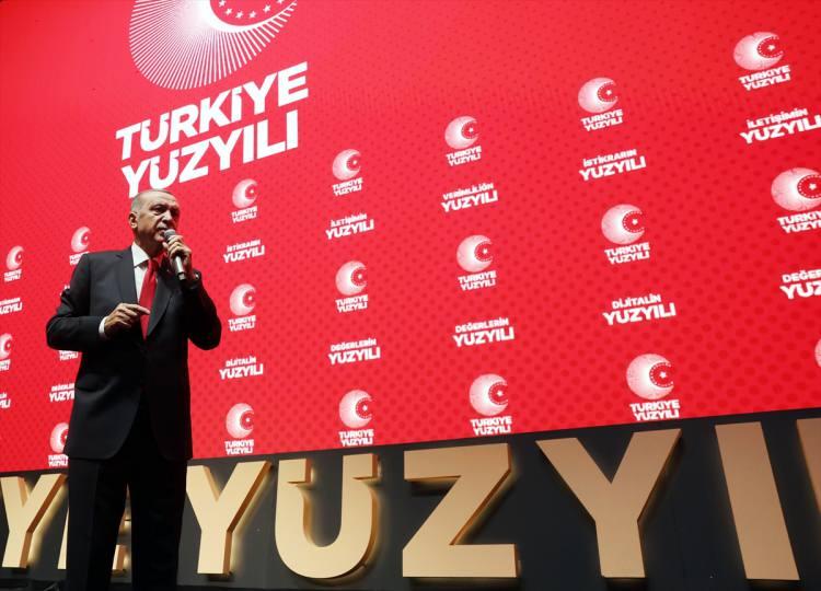 <p>GÜCÜN YÜZYILI<br />
<br />
Yerli ve milli kalkınma stratejileri doğrultusunda attığımız her adım Türkiye’nin güç profilini zirveye taşımaktadır. Ekonomik gelişim ve tüm sektörlerdeki inovatif dönüşümlerimiz ile jeopolitik güç olarak yükselişimiz küresel bir kabule dönüşmüştür. Cumhurbaşkanlığı yönetim sisteminde, tüm devlet kurumlarının ahenkli çalışması ve özel sektörün bu istikrarlı yapıya üretim artışı ile destek vermesi sağlık, sanayi, eğitim ve teknoloji gibi birçok alanda Türkiye Yüzyılı’nın temelini atmıştır. Türkiye Yüzyılı’nda duraklama ya da gerilemeye mahal vermeden, doğru hamleler ile ülkemizi dünyada örnek bir konuma taşıyacağız.</p>
