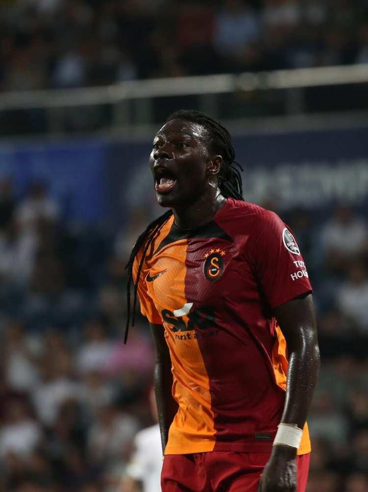 <p>Bafetibi Gomis-Galatasaray</p>
<p>4 GOL</p>
