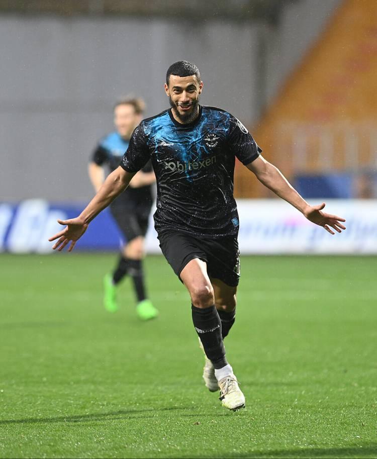 <p>Younes Belhanda-Adana Demirspor</p>

<p>5 GOL</p>
