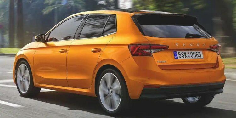 <p>SKODA</p>

<p>Fabia 1.0 TSI Elite 95 Benzin Manuel</p>

<p> </p>

<p>FİYAT: 479 bin 010 TL</p>

<p> </p>
