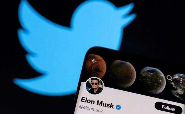 <p><strong>TWITTER'DA SPAM VE BOT HESAPLAR OLMAYACAK</strong></p>

<p>Musk ile Twitter arasındaki anlaşmanın mahkemelik olmasında büyük etkisi olan spam ve bot hesap konusu, Musk'ın açıklamalarına göre Twitter'da tarih olacak.</p>

<p>Musk'ın bunu nasıl başaracağı henüz bilinmiyor. Ancak daha önceki açıklamasında Musk, kullanıcılardan ödeme almanın harika bir doğrulama yöntemi olduğunu söylemişti. Böylece kredi kartı bilgisi verileceğinden bot hesaplar önemli ölçüde azalabilir.</p>
