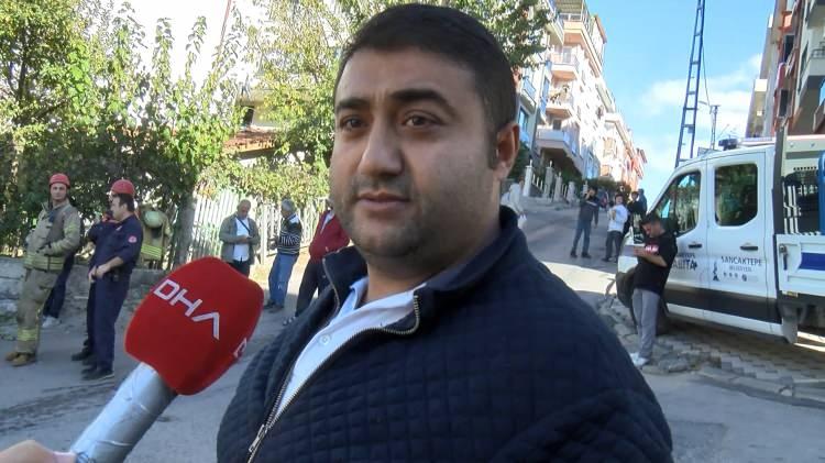 <p><strong>FREN BOŞALMASI</strong></p>

<p>Mahalle sakini İsmail Koca "<strong>Binadan eşya indiriyorlarmış. Malzeme indirirken kamyonun freni boşalıyor ve olduğu gibi binaya giriyor. Çocuklar ise o sırada aşağıda oynuyormuş. Onlara bişey olmadı. Kamyonun kasasındaki iki kişi son anda çıkmış</strong>" dedi.</p>

<p> </p>
