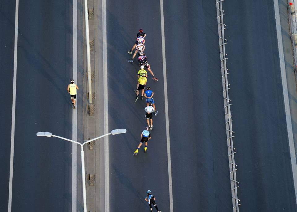 <p>Elit kategorideki atletlerin startının verilmesinden sonra ise 8 kilometrelik halk koşusu başladı.</p>
